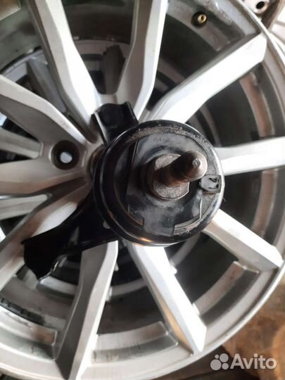 Подушка двигателя Toyota Camry 40