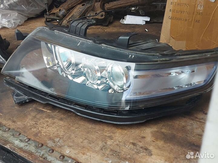 Фары передние Хонда Аккорд 7 рестайлинг