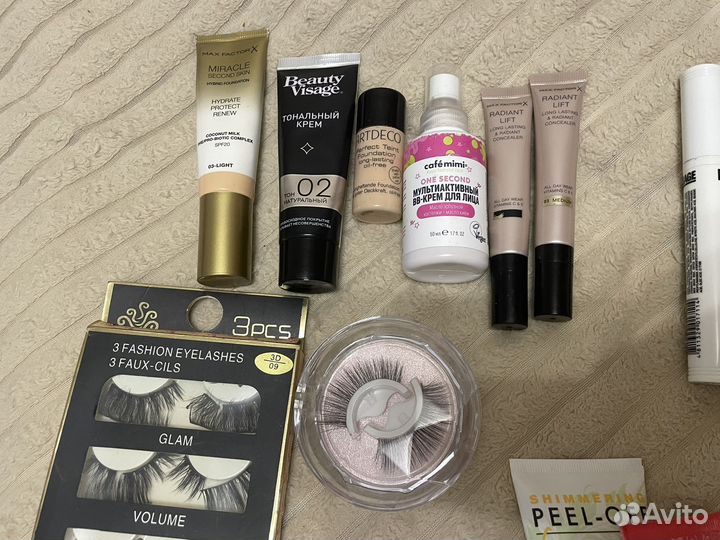 Набор косметики декоративной и уходовой