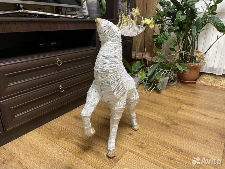 Олень новогодний