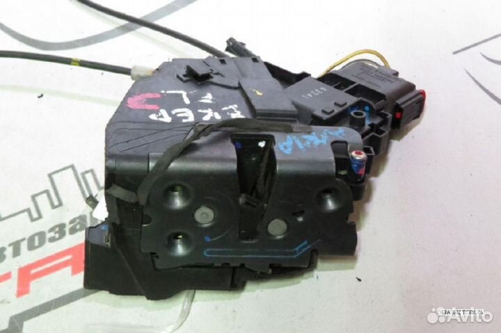 Замок двери mazda axela BK3P BK5P bkep передний ле