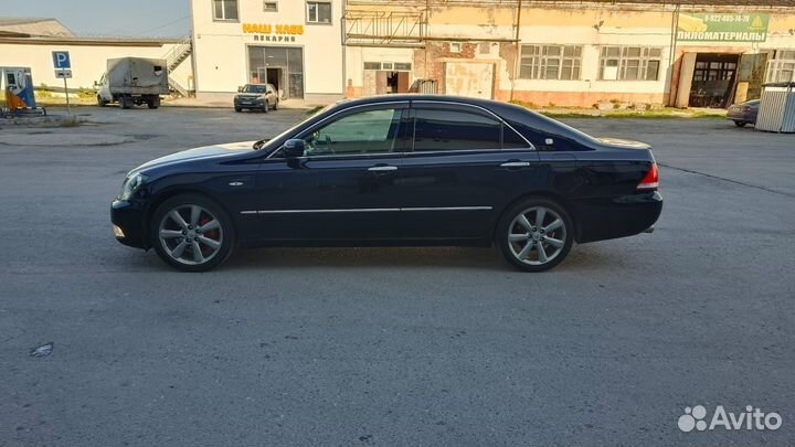 Toyota Crown 2.5 AT, 2004, 212 512 км