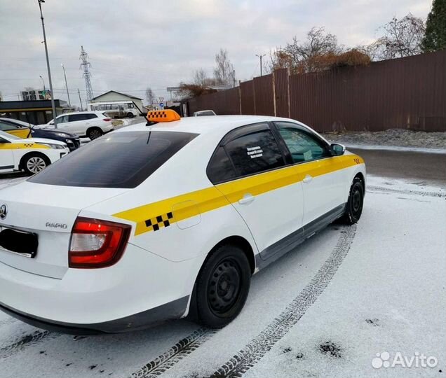 Рапид в аренду под такси