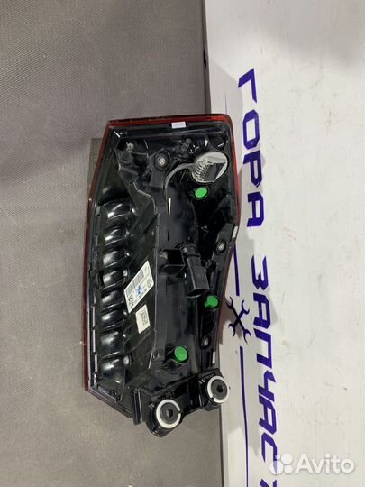 Фонарь правый внешний Volkswagen Polo sedan 6