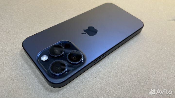 iPhone 15 Pro, 512 ГБ