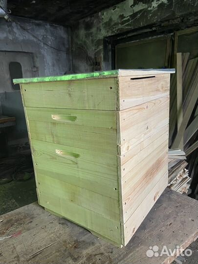 Улей для пчел на 12 рамок с магазином и рамками