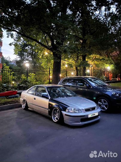 Honda Civic 1.6 AT, 1997, 300 000 км