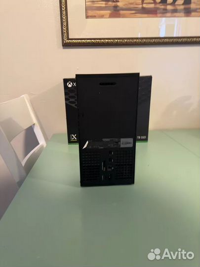 Приставка Xbox series x 1tb