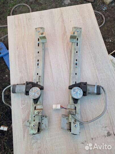 Стеклоподъемники передние Daewoo Nexia