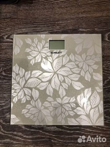 Весы напольные Scarlett