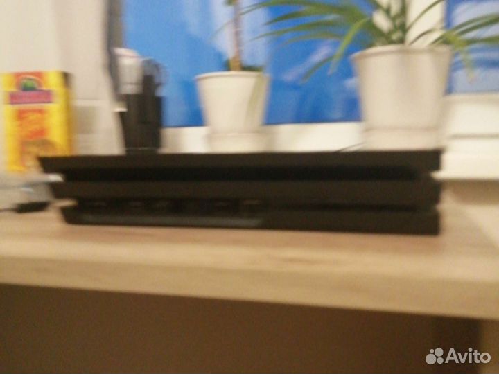 Sony playstation 4 pro 1tb v72