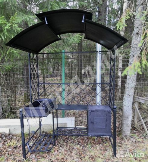 Мангал с крышей