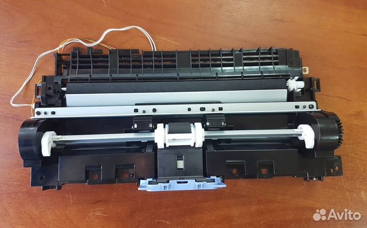 RM1-7737 узел захвата бумаги 1132/1212/3010/1102