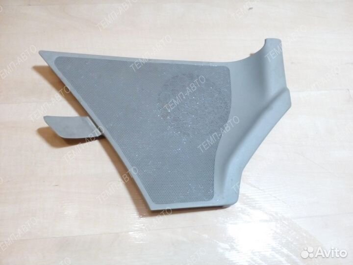 Накладка динамика передняя правая Renault Megane 2