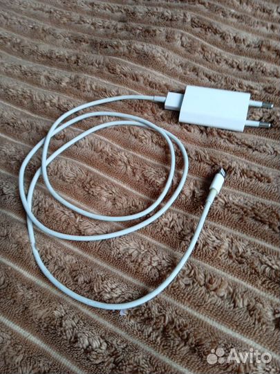 Зарядное устройство на iPhone