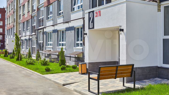 2-к. квартира, 76 м², 2/5 эт.