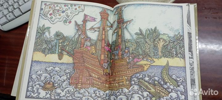 Продам книгу Питер Пэн