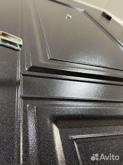 Дверь входная для квартиры