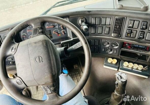 В разборке грузовик Volvo, FM 2001-2005