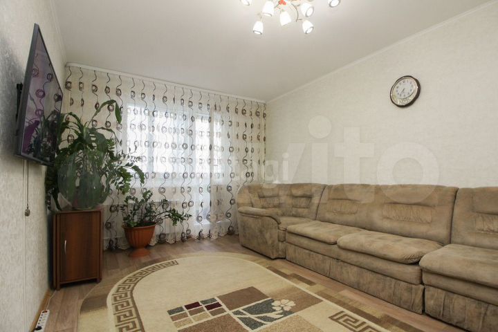 2-к. квартира, 52 м², 4/16 эт.