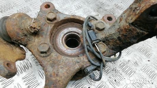 Ступица передняя правая toyota RAV 4 ZSA3 (HEA25N9