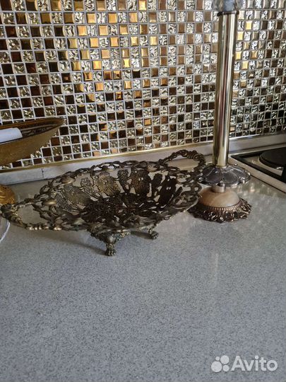 Ваза бронзовая