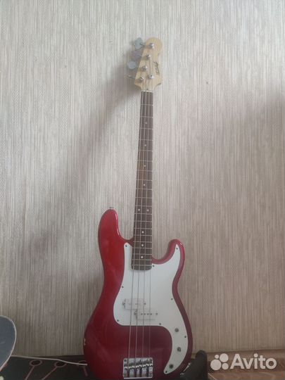 Бас гитара homage