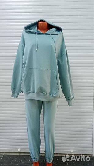 Спортивный костюм женский