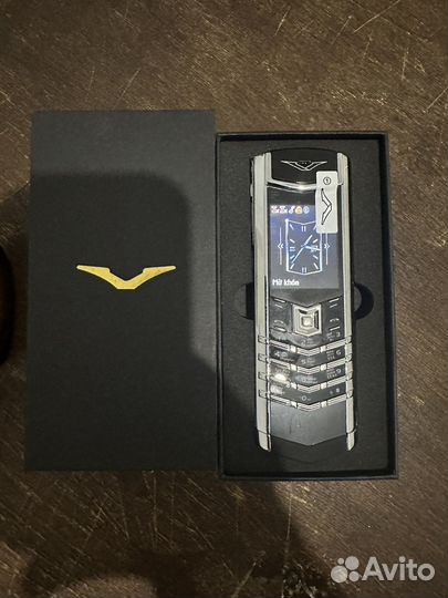 Vertu Ascent 2010
