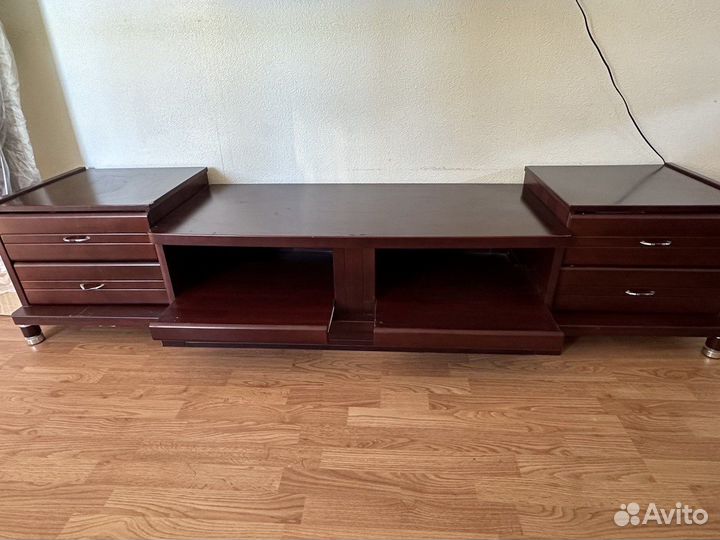Тумба под телевизор
