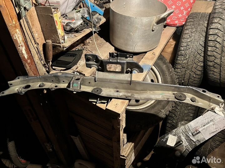 Передняя панель Micra K12 62511-BC61F