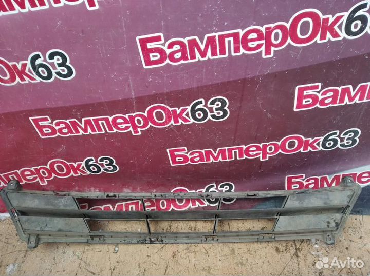 Hyundai Solaris 2014 решетка бампера б/у оригинал