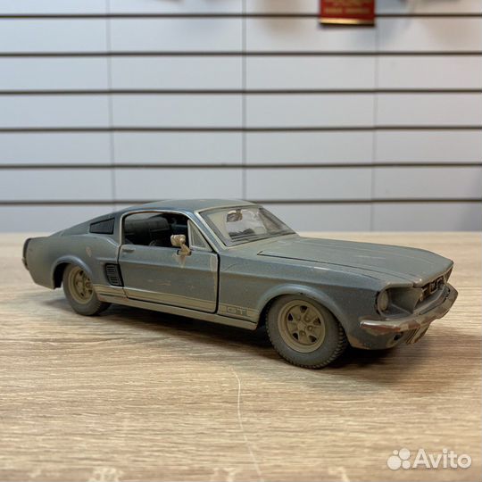 Ford Mustang 1:24 состаренный