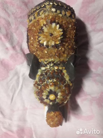 Статуэтка Слон из керамики и янтаря