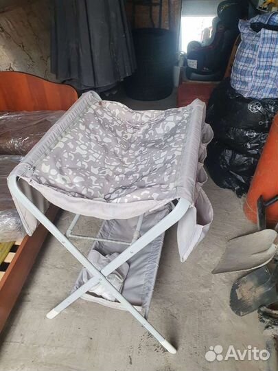 Пеленальный столик