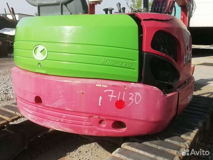 Капот двигателя мини-экскаватор Kubota U40S