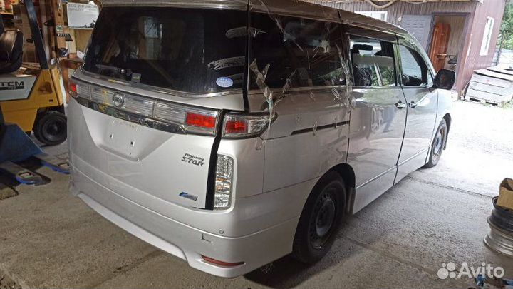 Корпус воздушного фильтра Nissan Elgrand PE52