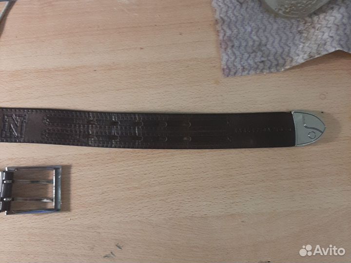 Мужской кожаный ремень коричневый