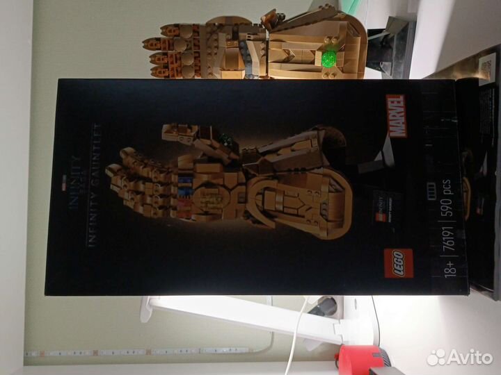 Перчатка Таноса лего