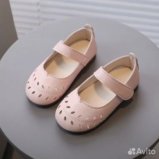 Туфли детские для девочки новые