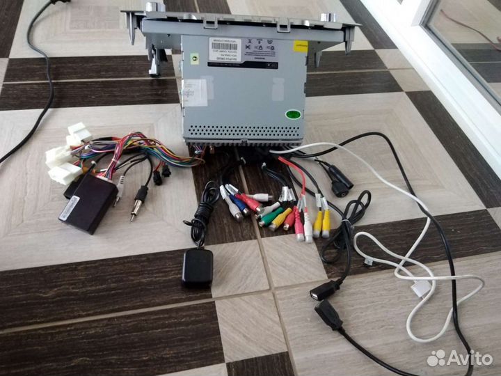 Продается Автомагнитола