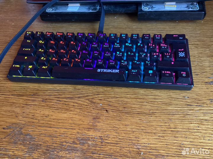 Игровая механическая клавиатура(маленькая)