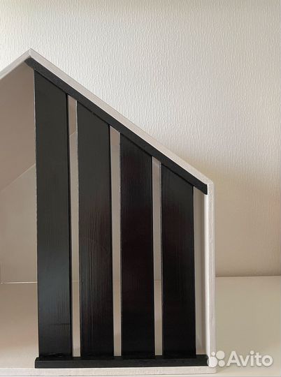 Домик для кошки и собаки из дерева