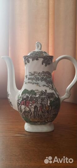 Чайник и Ваза Охота Английская керамика