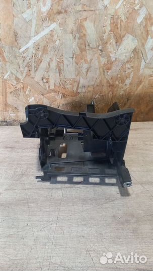 Корпус блоков предохранителей Skoda Octavia A5