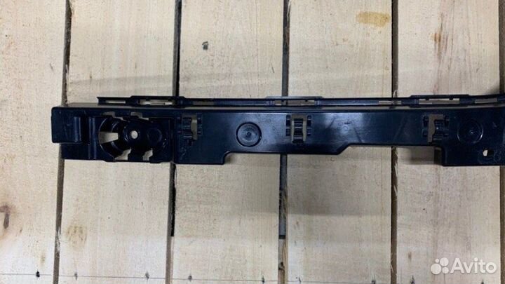 Кронштейн бампера центральный задний правый Bmw X3