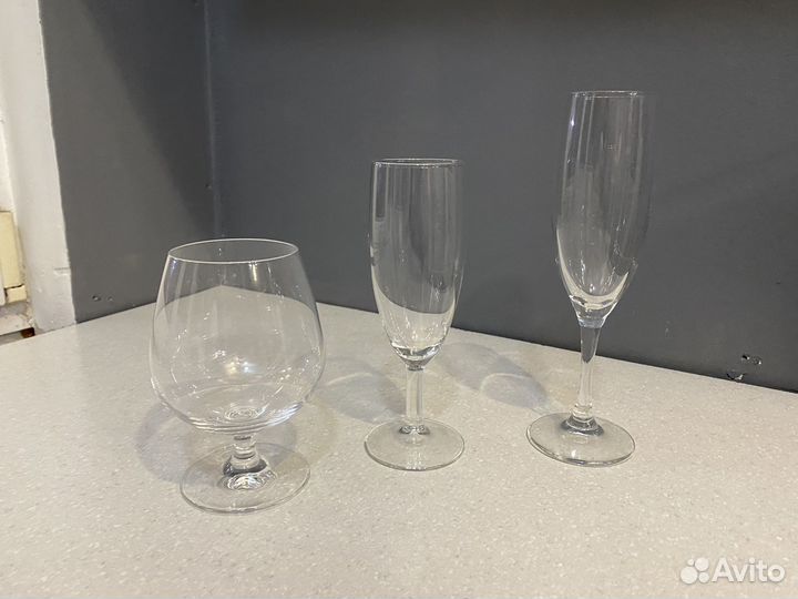Бокалы для шампанского и виски