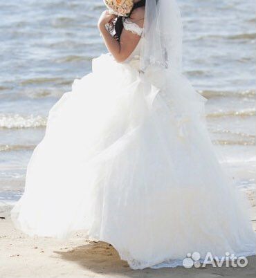 Свадебное платье 44-46 бу