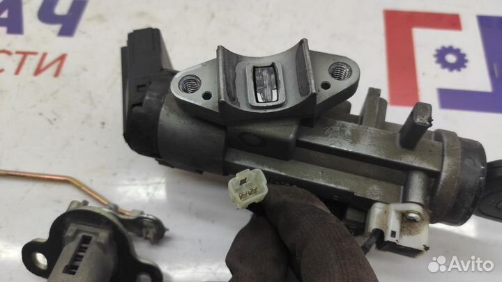 Замок зажигания Chevrolet Lacetti 96261298