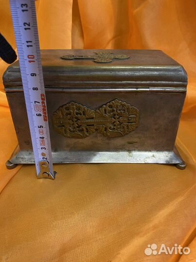 Церковная шкатулка дарохранительница